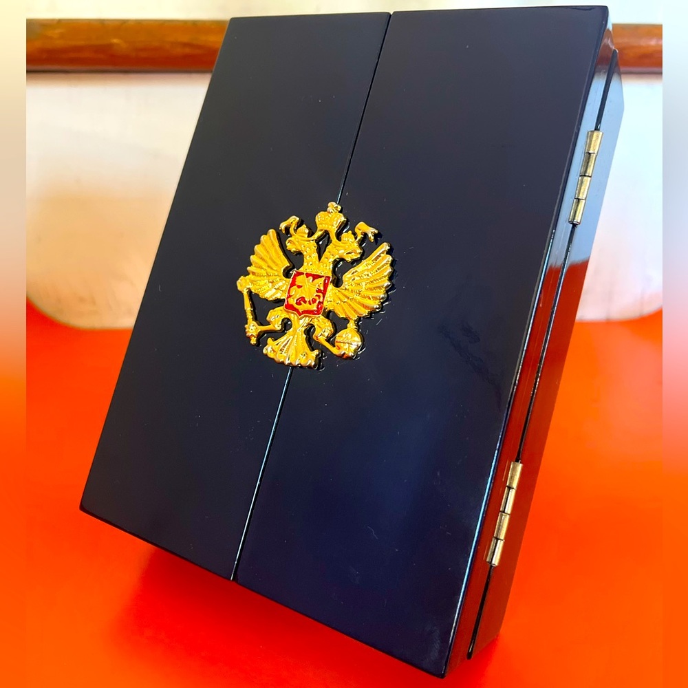NIB! Faberge Imperial Collection Coronation Essex 90s Guilloche Enamel Frame 👀